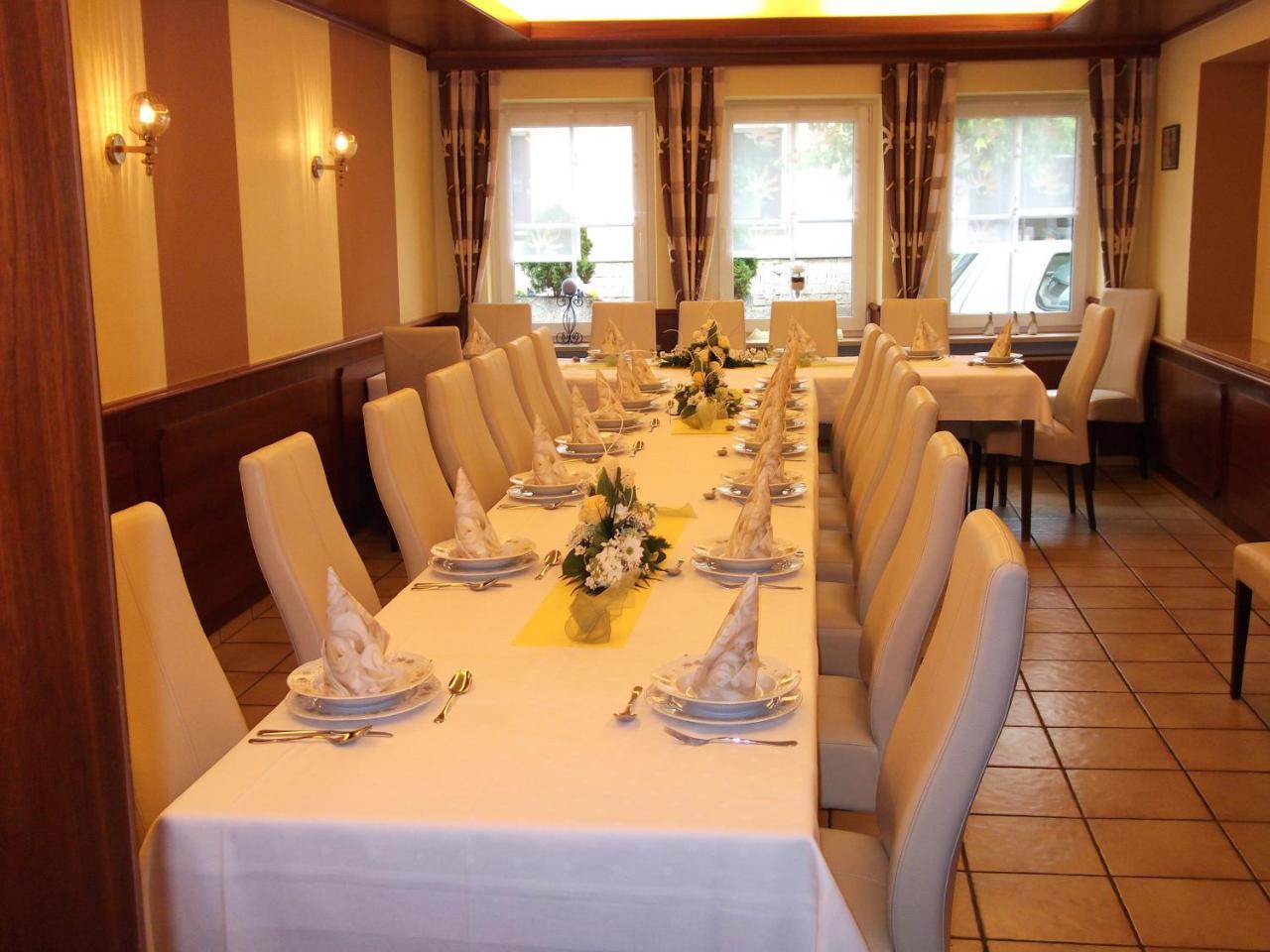 Landhotel Goldener Stern Trautskirchen ภายนอก รูปภาพ